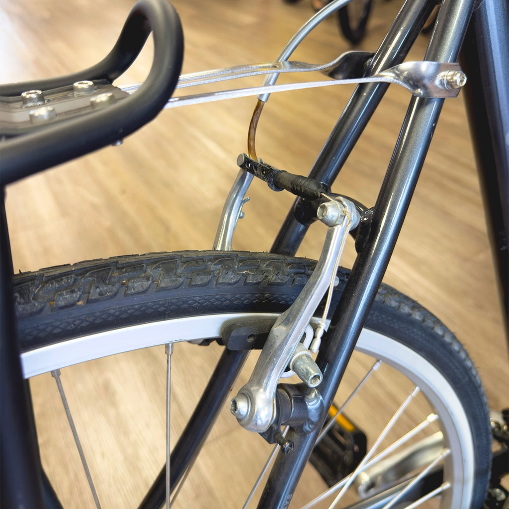 Linear pull rear brake on Specialized Sirrus